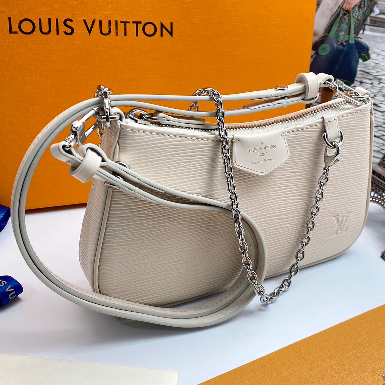 lv-sumka-easy-pouch-kozha-epi-bezhevyj.jpg LV сумка EASY POUCH кожа EPI бежевый — изображение 1