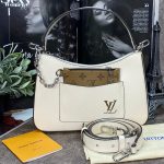 LV сумка MARELLE кожа Epi белого цвета со съемным карманом из канвы на молнии