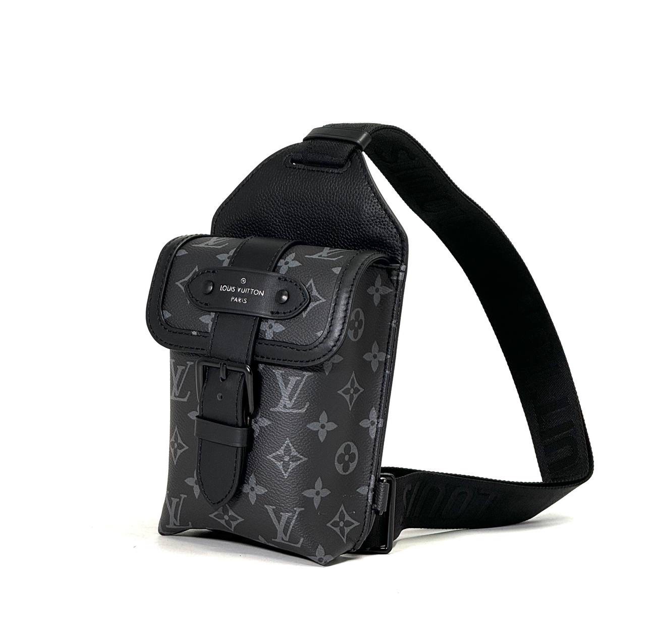 lv-sumka-sling-saumur-kanva-monogramm-seraya-malenkaya-s-pryazhkoj.jpg LV сумка - слинг SAUMUR канва монограмм серая маленькая с пряжкой — изображение 1