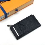 LV визитница длинная на молнии кожа Taiga черная