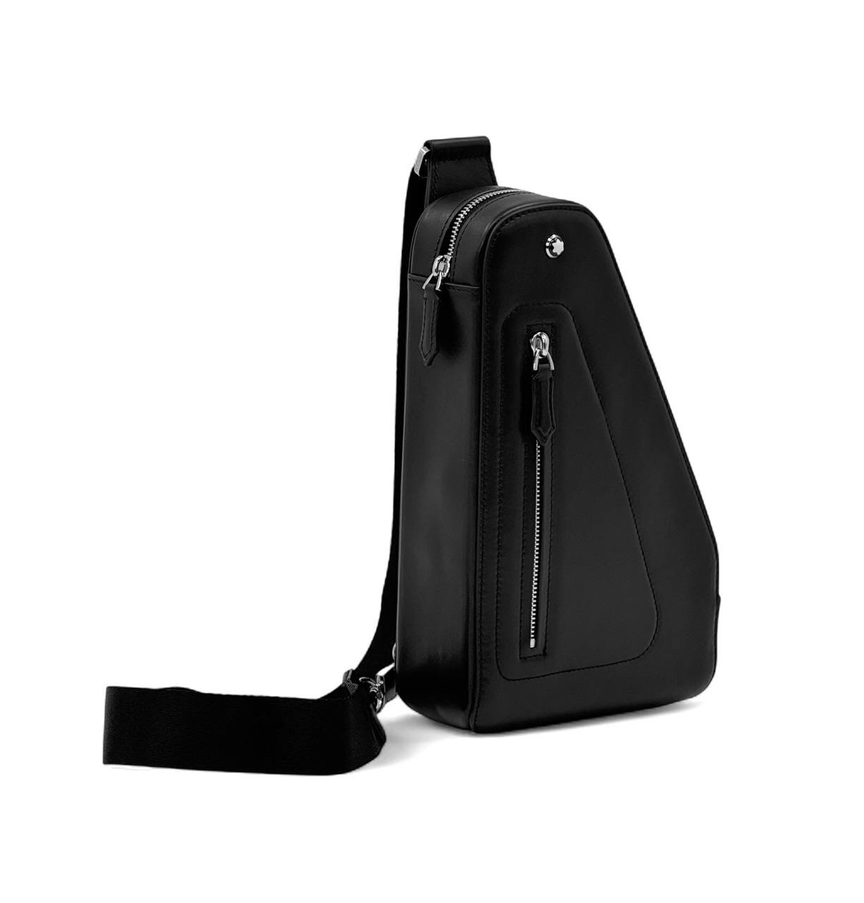 montblanc-sling-sedlo-iz-gladkoj-chernoj-kozhi-s-osnovnym-otdeleniem-na-molnii-i-dop-karman-speredi-na-molnii.jpg MONTBLANC слинг седло из гладкой черной кожи с основным отделением на молнии и доп карман спереди на молнии — изображение 1