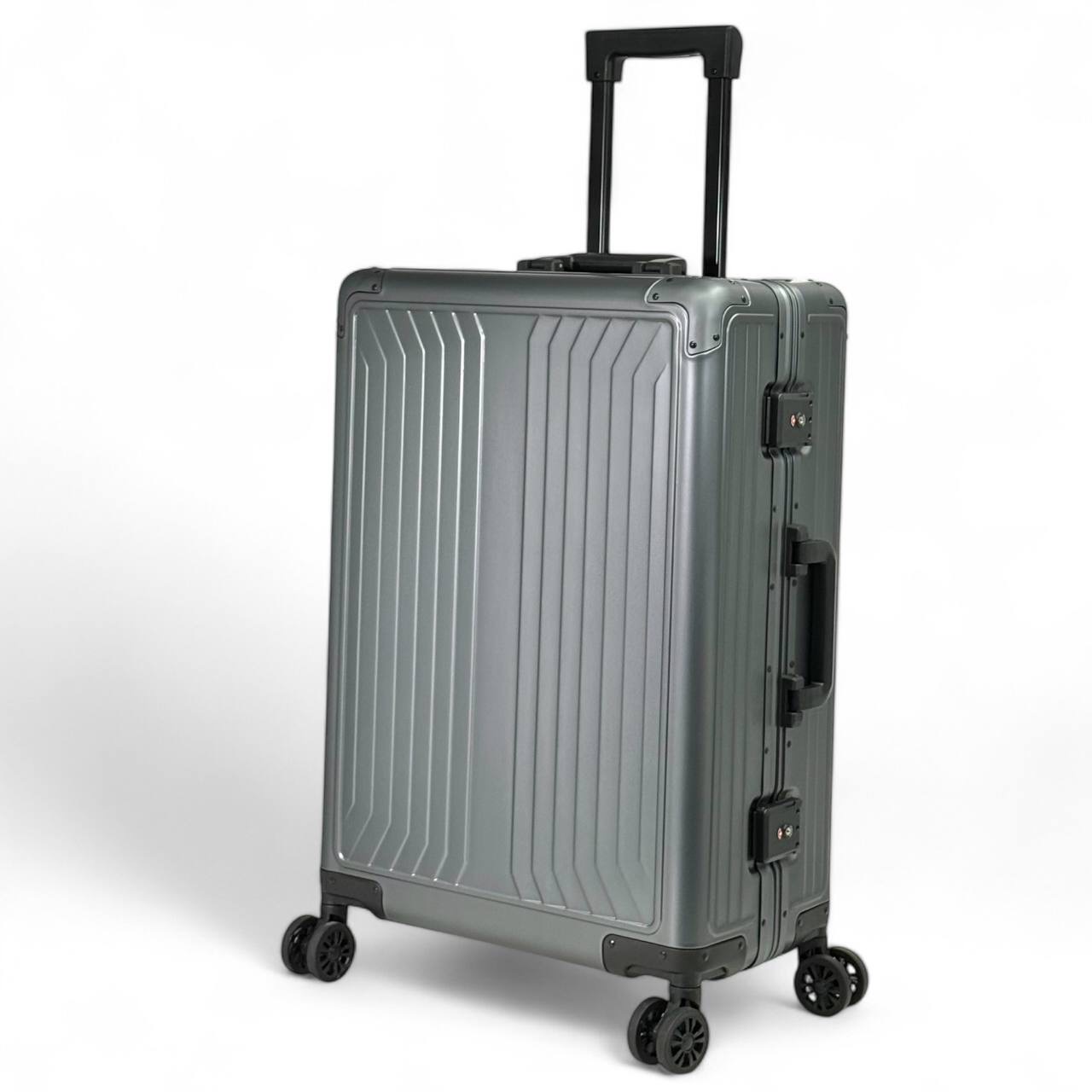 no-name-chemodan-metallicheskij-srednij.jpg NO NAME чемодан металлический средний — изображение 1