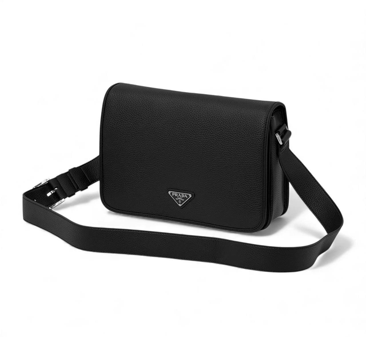 prada-messendzher-chernaya-kozha-togo.jpg PRADA мессенджер черная кожа того — изображение 1