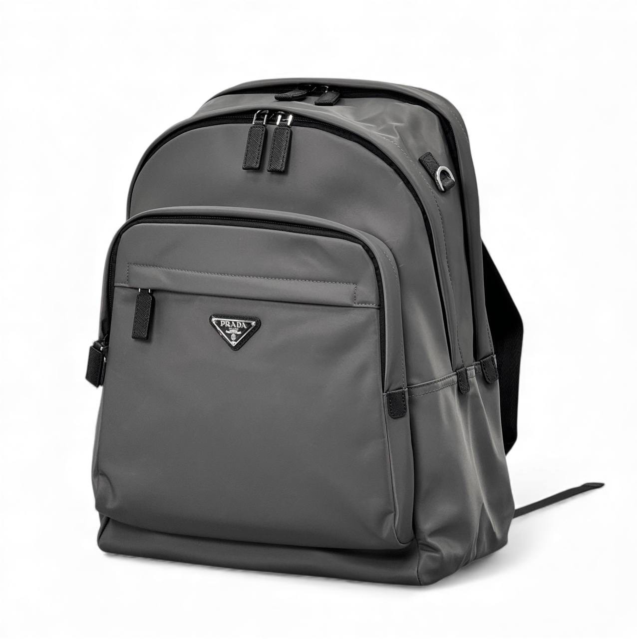 prada-ryukzak-nejlon-seryj.jpg PRADA рюкзак нейлон серый — изображение 1