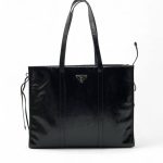 PRADA сумка шопер гладкая черная кожа
