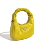 PRADA сумка желтая кожа на замке серебро