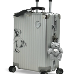 RIMOWA 50 см  чемодан серебро с принтом мишки