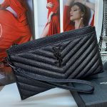 SL кошелек тонкий на молнии с ремешком и внешним карманом  из черной кожи caviar логотип YSL по центру из черного металла