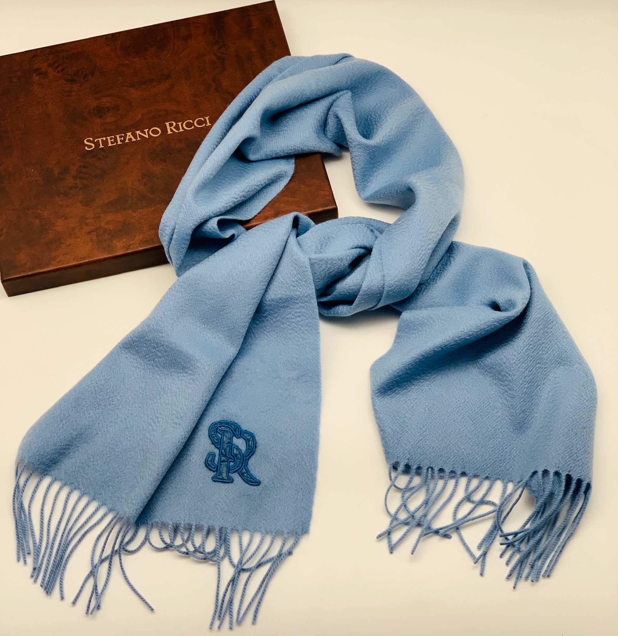 sr-sharf-logotip-krokodil-goluboj.jpg SR шарф логотип крокодил голубой — изображение 1