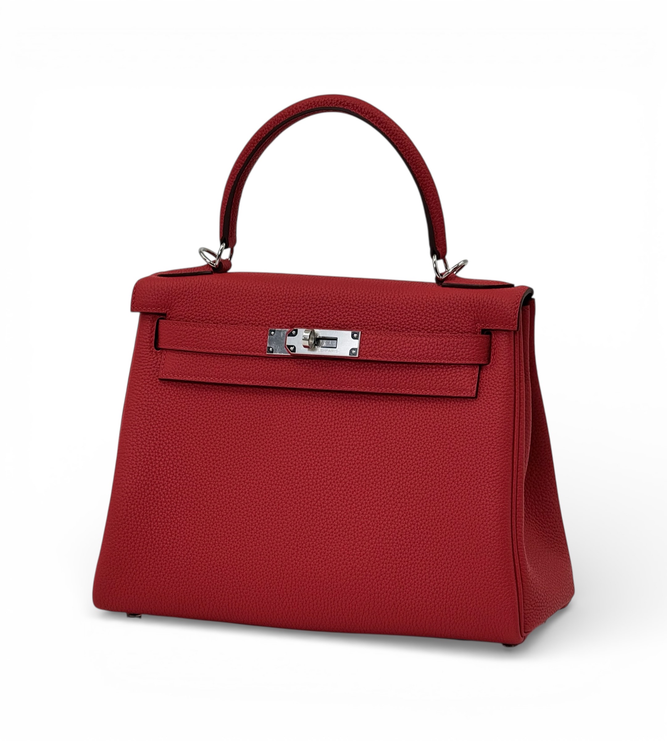 hermes-sumka-kelly-28-sm-kozha-togo-krasnaya-serebro.jpg HERMES сумка Kelly 28 см кожа Того красная серебро — изображение 1