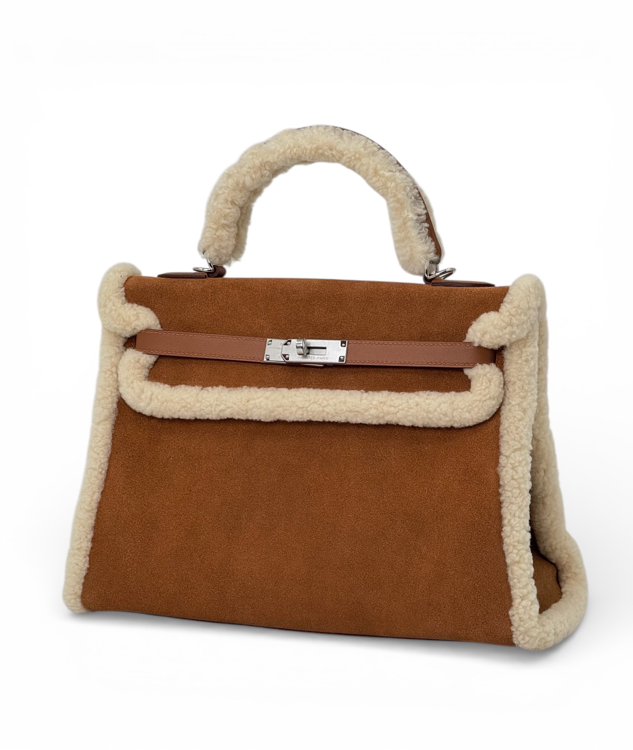 hermes-sumka-kelly-35-sm-kemel-mehovaya-serebro.jpg HERMES сумка Kelly 35 см кэмел меховая серебро — изображение 1