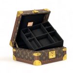 LV шкатулка для украшений коричневая монограмма черная внутри