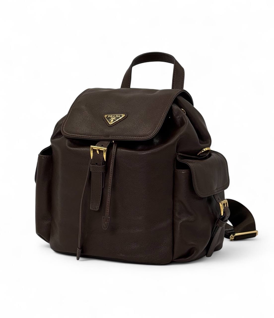 prada-ryukzak-gladkaya-kozha-korichnevyj-zoloto.jpg PRADA рюкзак гладкая кожа коричневый золото — изображение 1