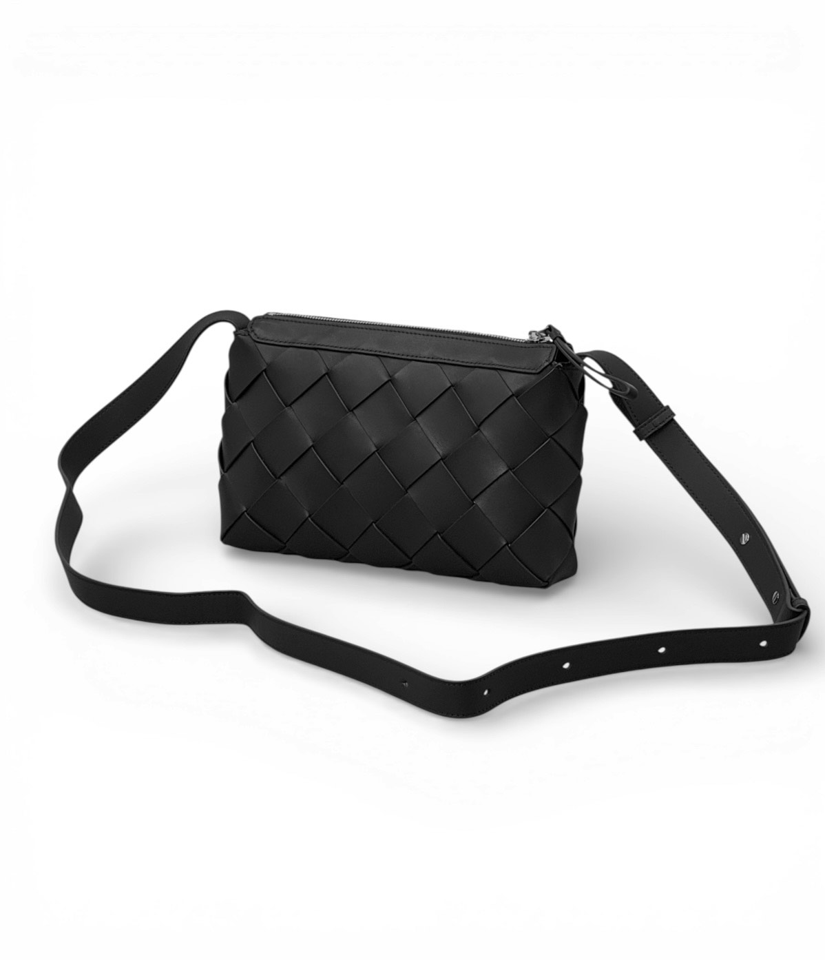 bv-messendzher-chernaya-gladkaya-kozha-krupnoe-pletenie-na-molnii.jpg BV мессенджер черная гладкая кожа крупное плетение на молнии — изображение 1