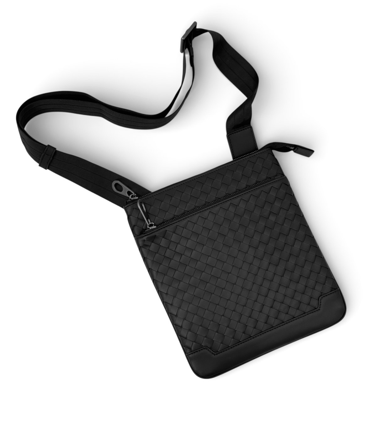 bv-messendzher-chernaya-kozha-melkoe-pletenie-uzkij.jpg BV мессенджер черная кожа мелкое плетение узкий — изображение 1