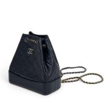 CHANEL рюкзак Gabrielle мятая кожа в клетку черный